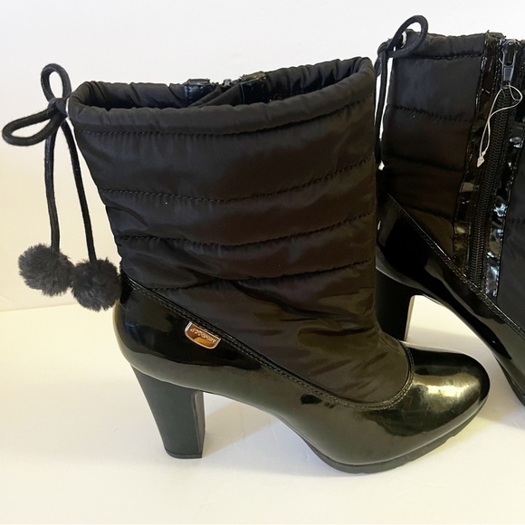 Anne Klein AK Sport Women Winter Boots Sz 9.5 Black Xhale Nylon Heeled Faux Fur - Picture 2 of 10